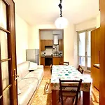 Flat Up To 6 People In The Center Of Turin.