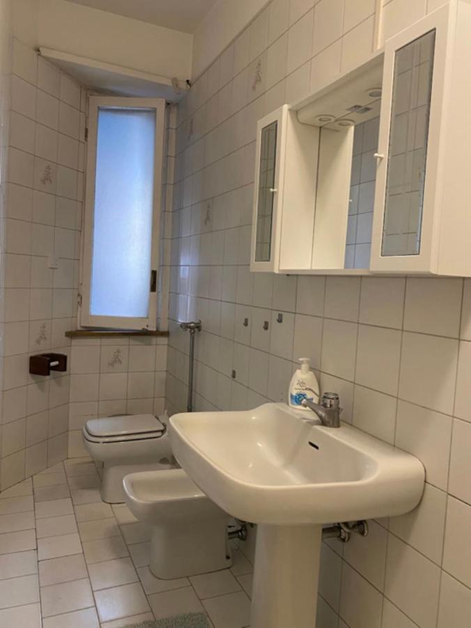 Flat Up To 6 People In The Center Of Turin. Apartamento *